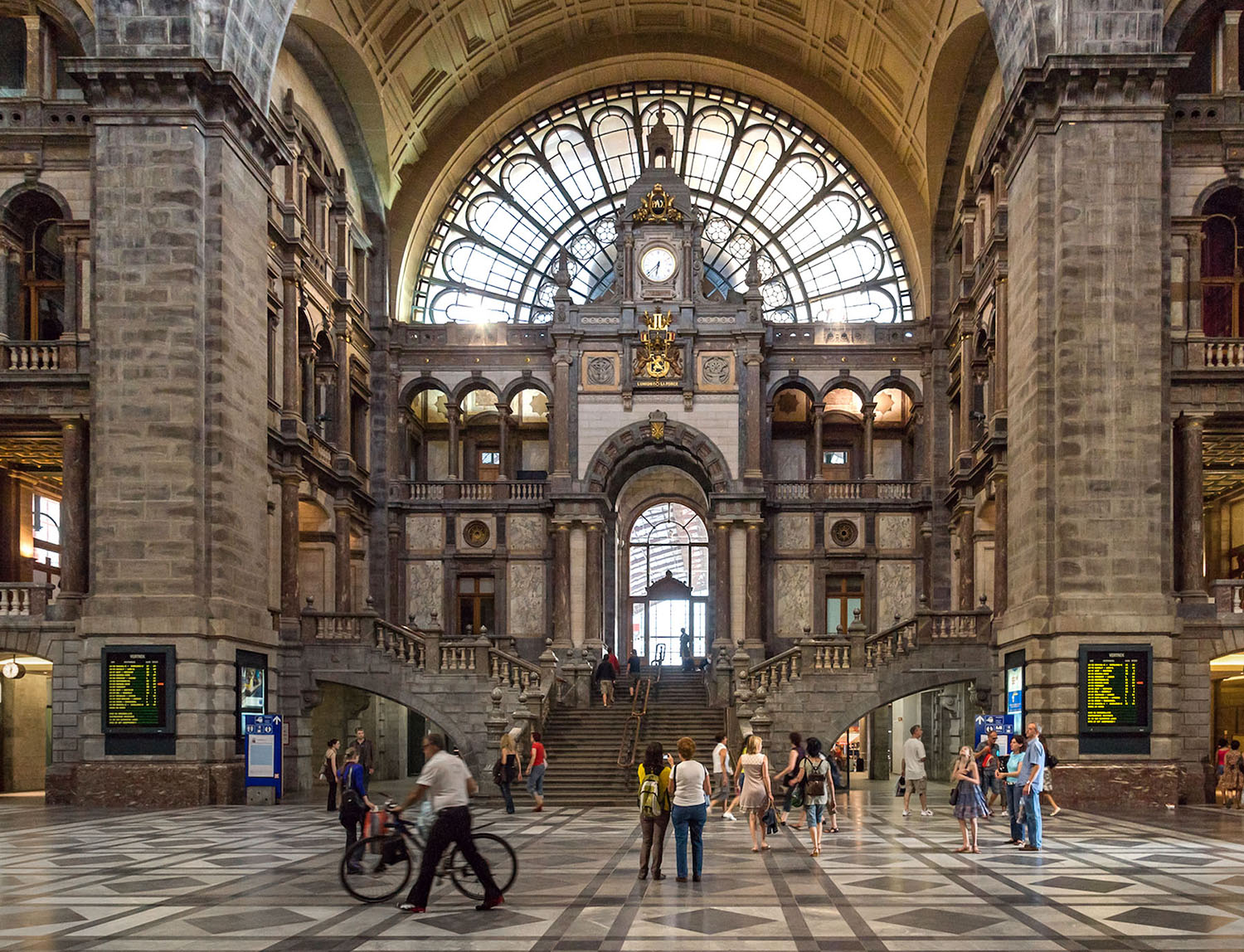 Antwerpen-Centraal, Antuérpia, Bélgica