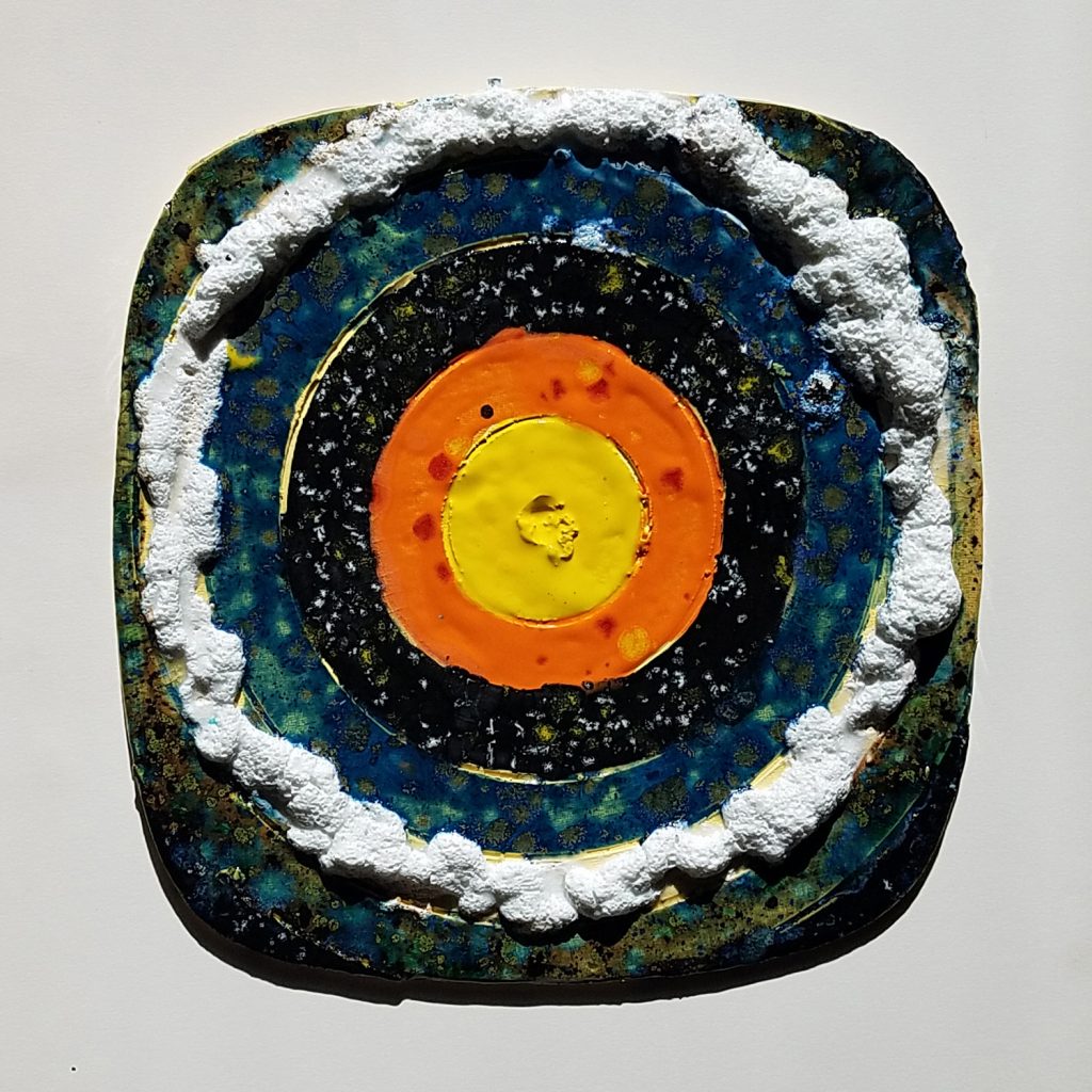 http://www.galeriemagazine.com/wp-content/uploads/2018/10/Polly-Apfelbaum-Apus-2018.-Ceramic-and-glaze-courtesy-the-artist-and-Frith-Street-Gallery-London_web-1024x1024.jpg